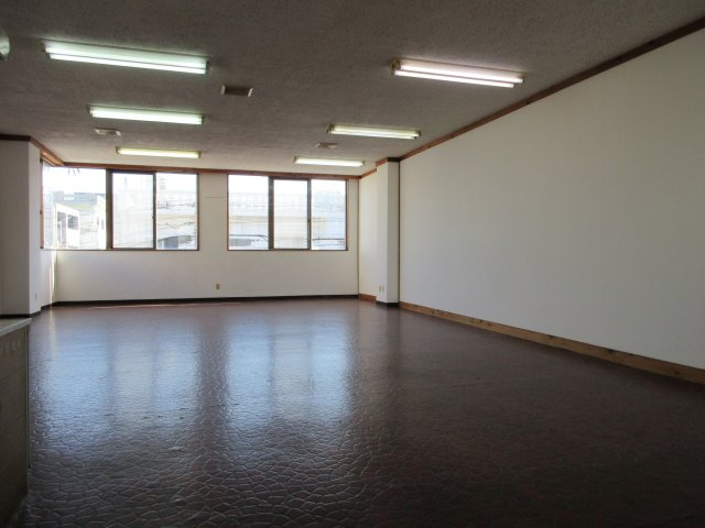 【居間・リビング】 | あらぐすくマンション(店舗)