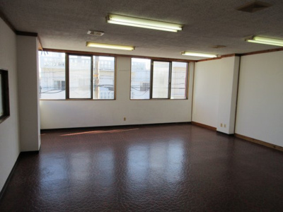 【居間・リビング】 | あらぐすくマンション(店舗)