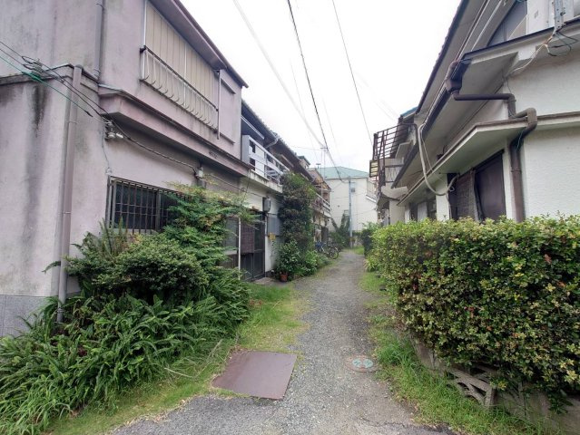 【前面道路含む現地写真】 | 【中古テラス】岸和田市藤井町