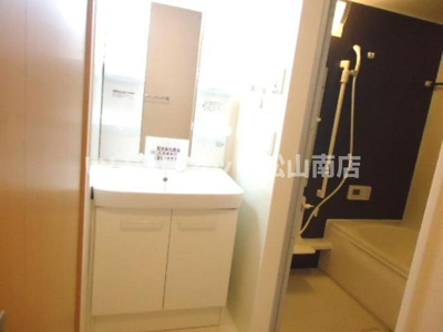 【洗面所】 | メゾン･エントピアⅢ