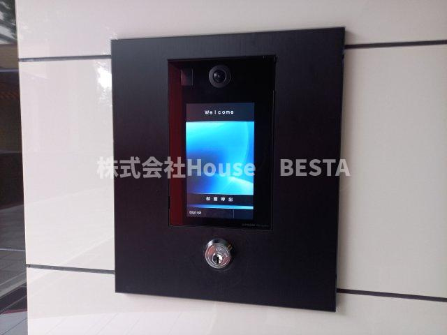 セレニテ神戸ミラクのエントランス