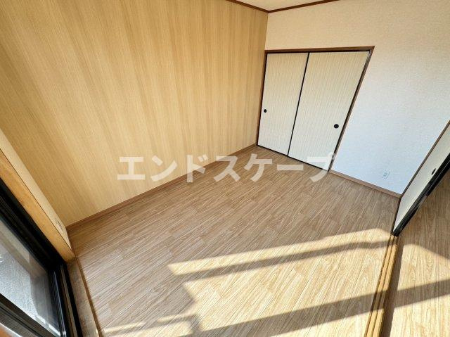 エディフィスＫＴの居間・リビング|高崎、前橋、伊勢崎エリアのお部屋探しはエンドスケープまで！お客様の理想お聞かせ下さい♪