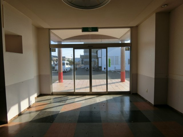 バリュー貸店舗3の玄関