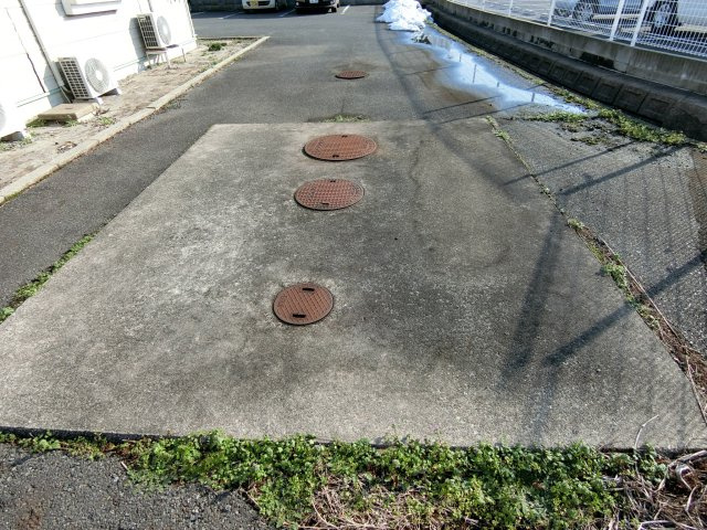 バリュー貸店舗3の駐車場