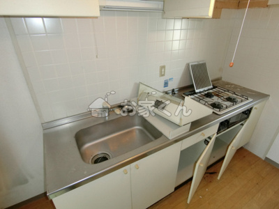 【キッチン】 | ル・パレ須磨 | システムキッチン（ガス3口グリル付き）