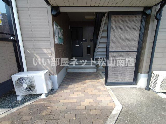 【エントランス】 | セジュール力石　A棟