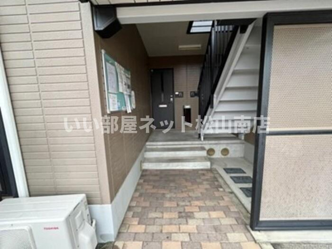 【エントランス】 | セジュール力石　A棟