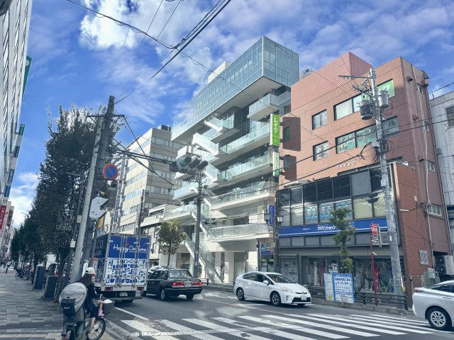 ファーストセンタービルの外観