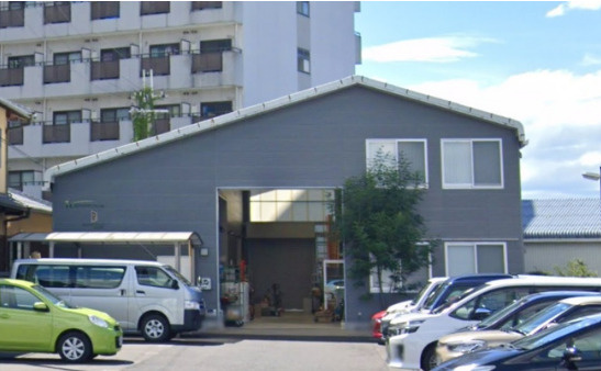 草津市野路東６丁目の倉庫の外観