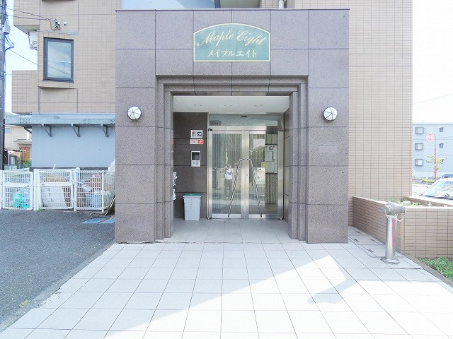 メイプルエイトのエントランス