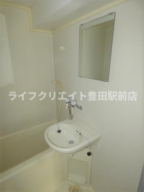 メイプルエイトの浴室