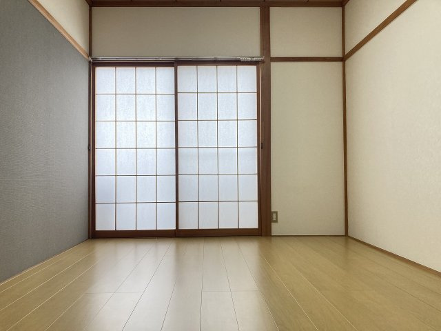 コーポマルマサの洋室