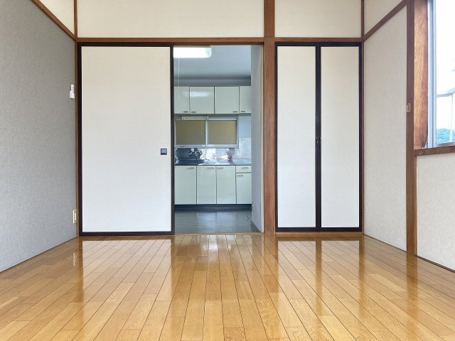 コーポマルマサの居間・リビング