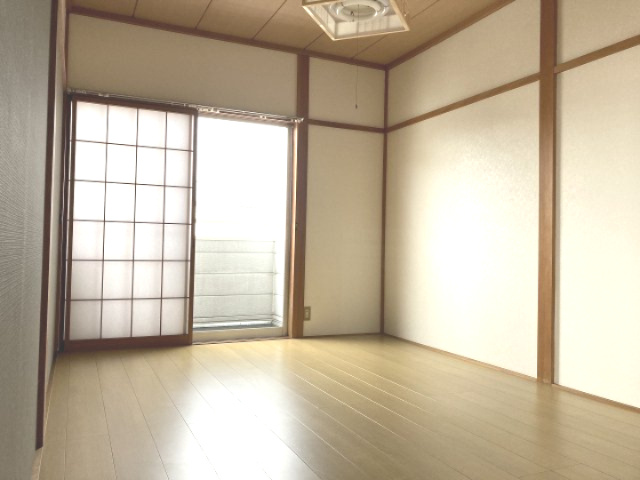コーポマルマサの洋室