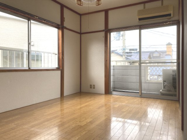 コーポマルマサの居間・リビング