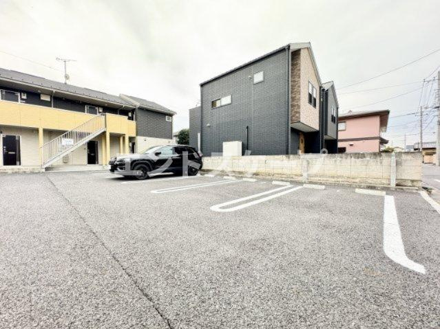 プレシャス天川原の駐車場|高崎、前橋、伊勢崎エリアのお部屋探しはエンドスケープまで！お客様の理想お聞かせ下さい♪