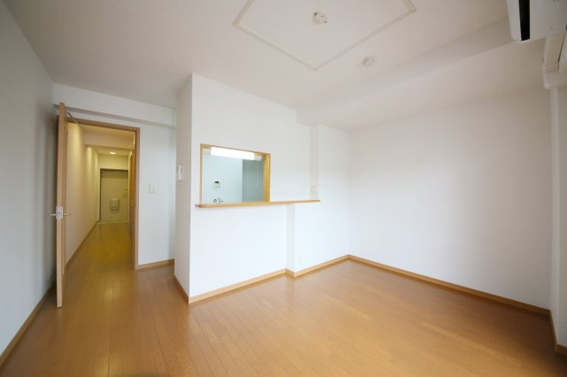 プラネットDの居間・リビング