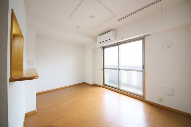 プラネットDの居間・リビング