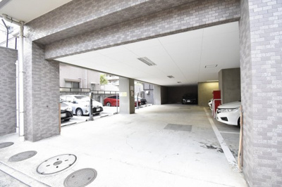 【駐車場】 | 横浜蒔田パークホームズ | 駐車場です。