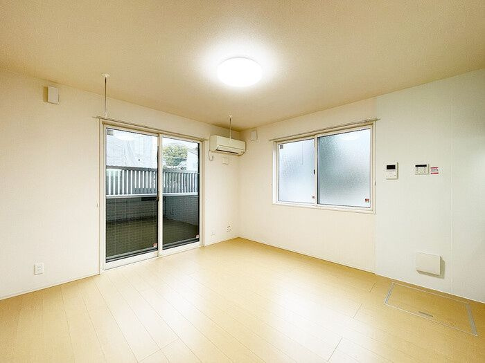 Ｐ.Ｏ.Ｍ 分倍河原の居間・リビング