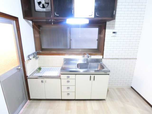 北野田テラスハウスのキッチン