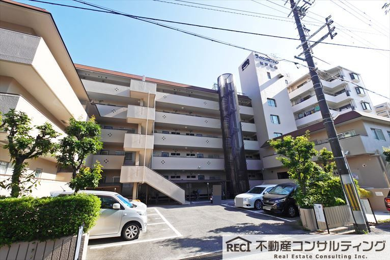 ライオンズマンション神戸本山の外観