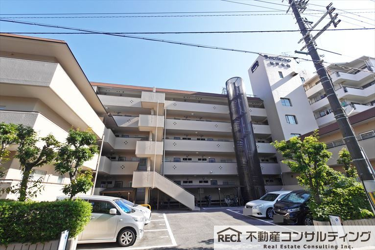 ライオンズマンション神戸本山の外観