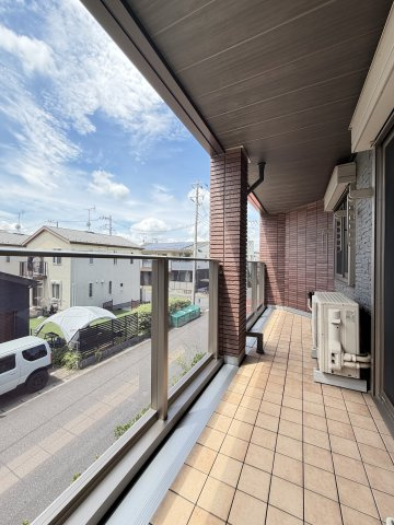 アルタクラッセの玄関