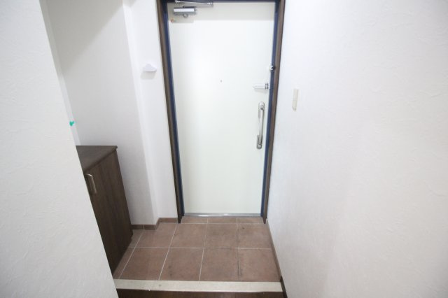 【玄関】 | ベリーウェル阿倍野 | 玄関