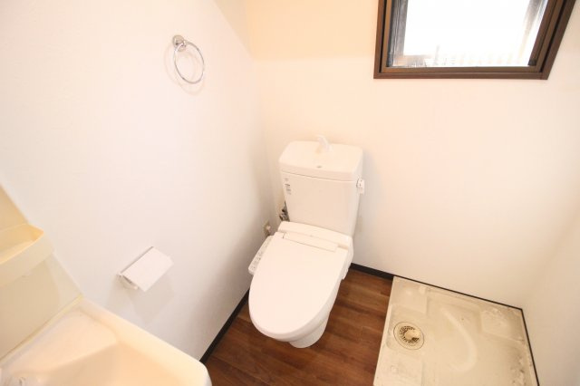【トイレ】 | ベリーウェル阿倍野 | 温水洗浄便座付きトイレ