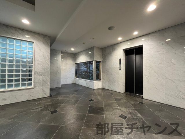 meLiV鶴舞のロビー