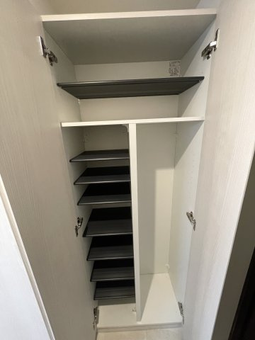 NEUA　NARUMIの収納