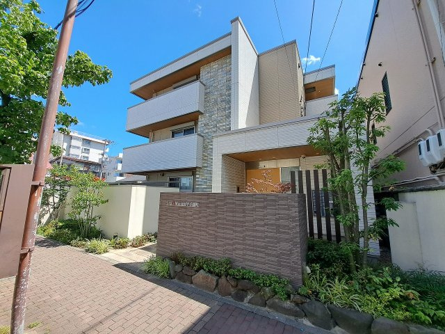 ShaMaison甲子園町の外観