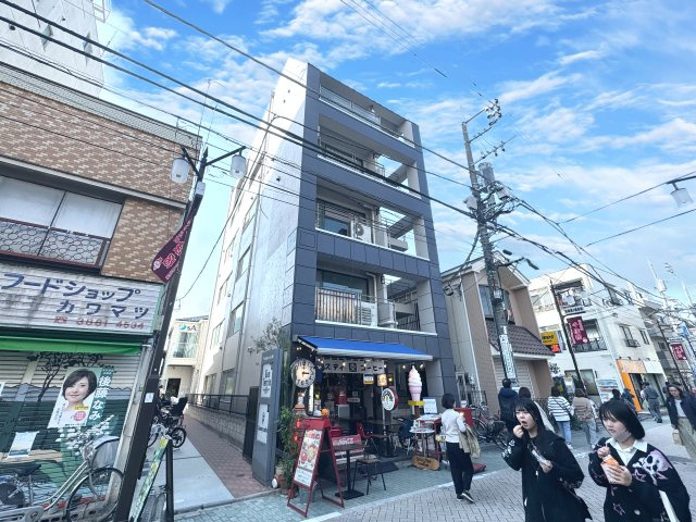 北千住サーパスビルディングの外観
