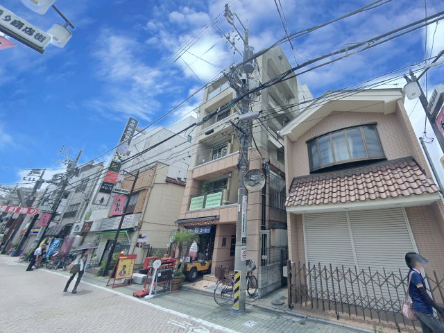 北千住サーパスビルディングの外観