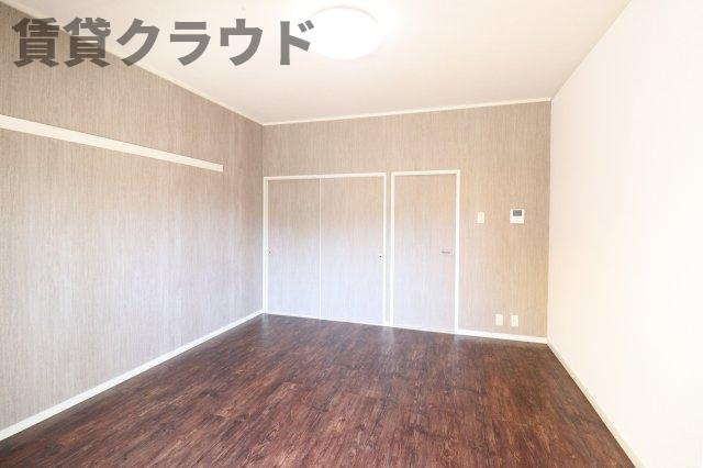ミルフィーユの寝室|開放的な寝室です