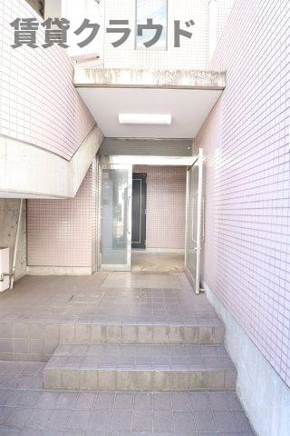 ミルフィーユのエントランス|落ち着いたエントランスです