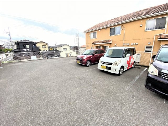 ピッコラ・カーザ　A棟の駐車場