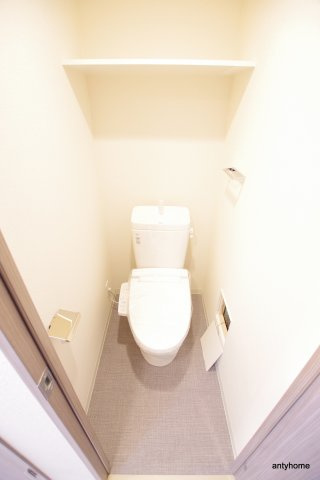 プレサンス新大阪ジェイズ　仲介手数料無料のトイレ