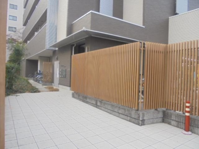 アンタレス府中のエントランス