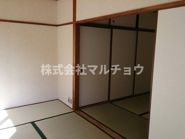 西越ビルの和室|落ち着いた雰囲気の和室付きです