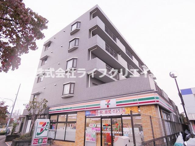ニューリバーコートの外観
