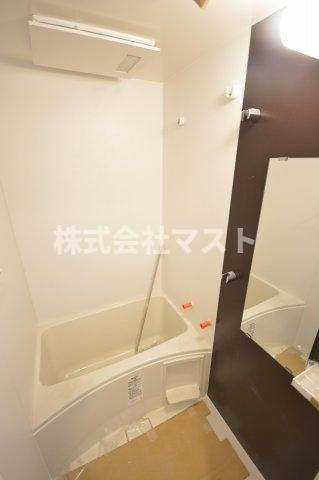 フォーリアライズ大正ノーブルの浴室