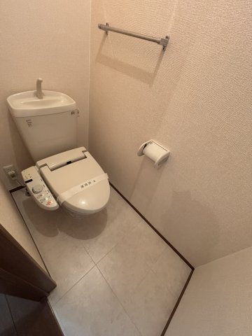メゾン　アズールA棟のトイレ