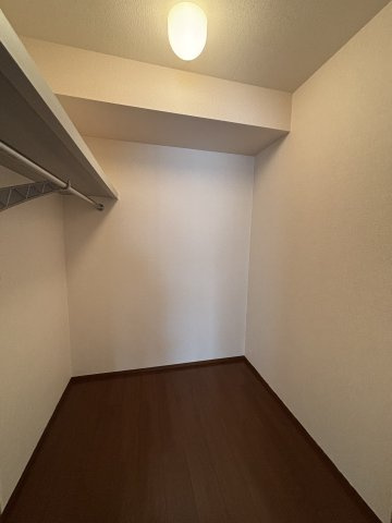 メゾン　アズールA棟の収納
