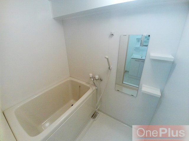 信和マンションの浴室