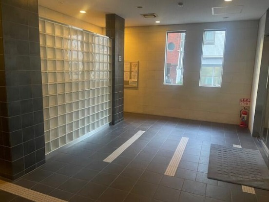 レクセルマンション上野入谷のエントランス