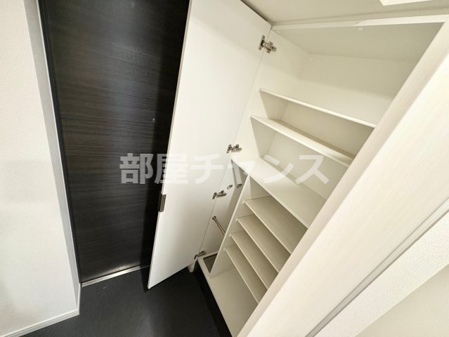 プレサンス上前津エレスタの収納