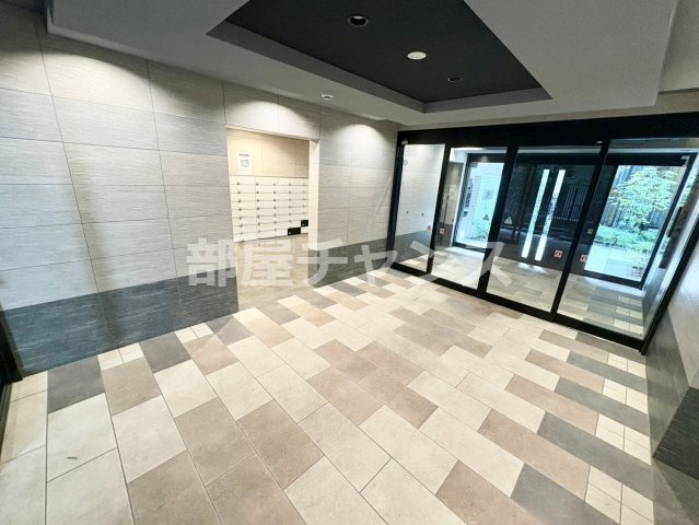 プレサンス上前津エレスタのロビー