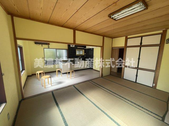 ６２５７０　本巣市上保中古戸建ての和室